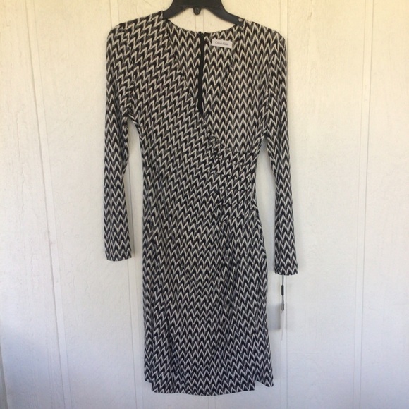 CALVIN KLEIN BLACK WHITE FAUX WRAP DRESS SIZE 4 NWT - Picture 5 of 13